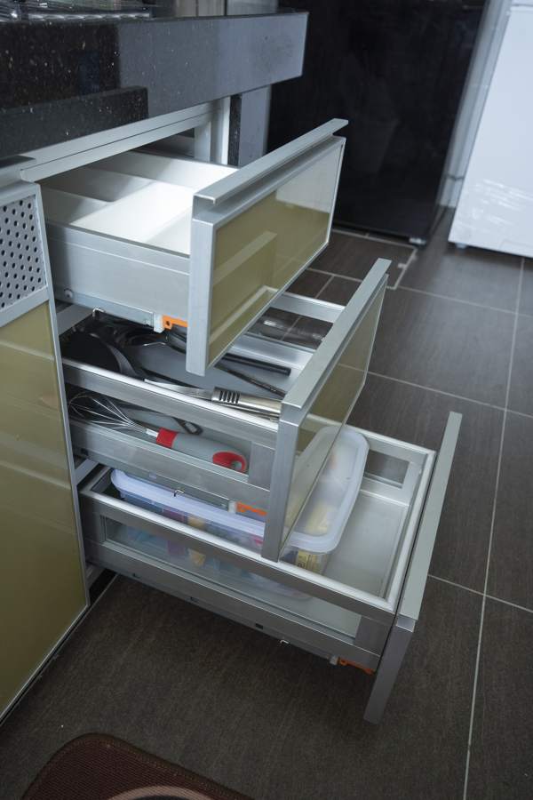 BLENO 3 Tier Base Drawer Soft Close V2 BLENO 3 Tier Base Drawer Soft Close V2