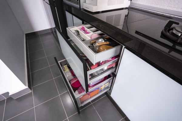 BLENO Base Drawer Soft Close (2 in 1) 1 BLENO Base Drawer Soft Close (2 in 1) 1