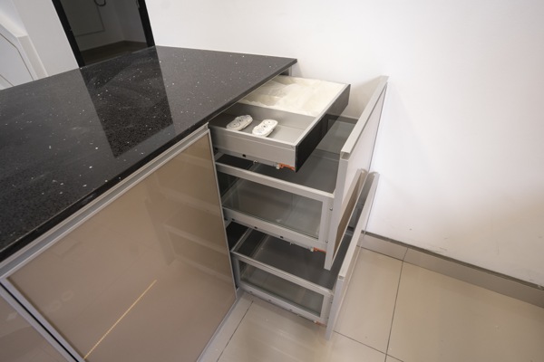 BLENO Base Drawer Soft Close (2 in 1) 3 BLENO Base Drawer Soft Close (2 in 1) 3