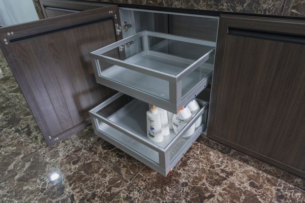 BLENO Pull Out Glass Tray 3 BLENO Pull Out Glass Tray 3