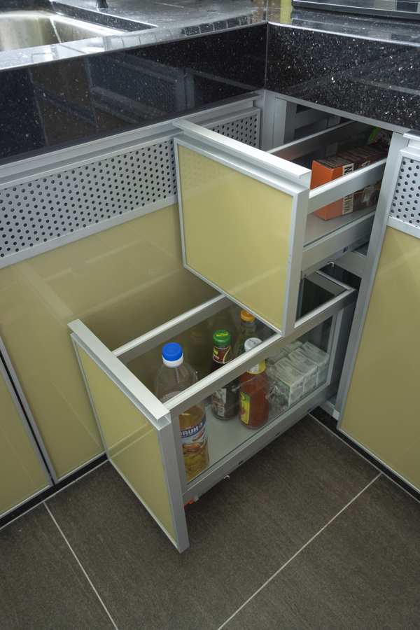 BLENO Sauce Drawer Soft Close V6 BLENO Sauce Drawer Soft Close V6