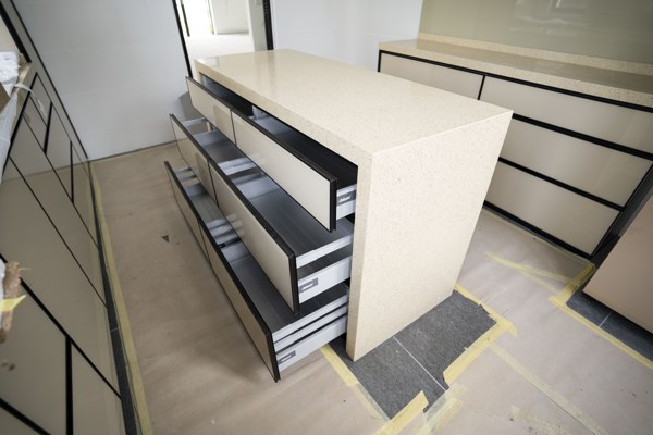 BLUM Set Drawer 1 BLUM Set Drawer 1