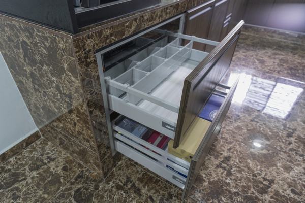 BLUM Set Drawer 2 BLUM Set Drawer 2